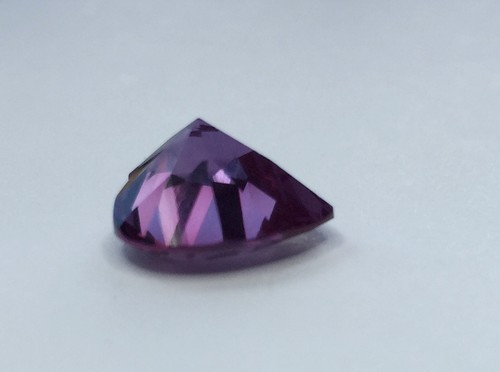 Lab-Created Alexandrite Heart Shape Corundum (3x3mm - 16x16mm) - Picture 2 of 4