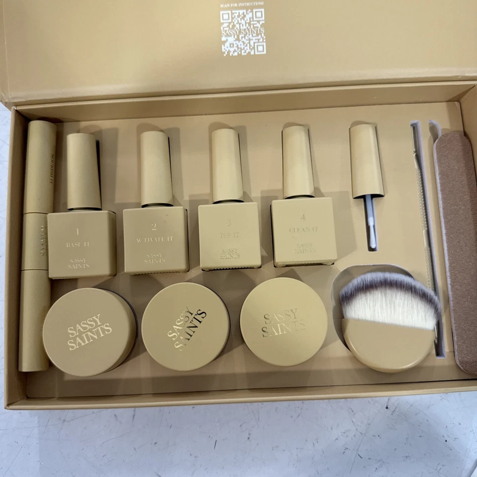 KIT DE MANICURA DE UÑAS ASSY SAINTS - Perla, Rosa, Blanco Puro Foto 4 de 4