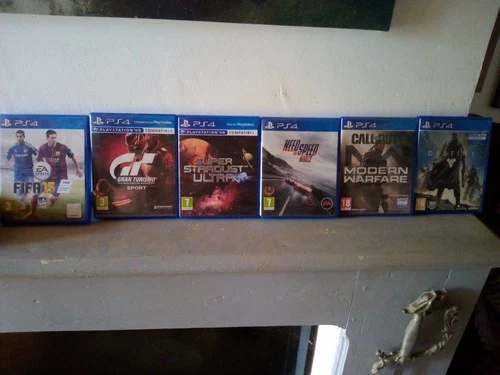 Sélection de 6 jeux PS4. Tous fonctionnent correctement.