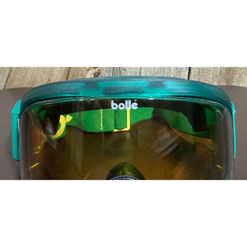 Bolle Ski Goggles Green Adjustable Elastic Strap With Yellow Shield - Picture 2 of 9