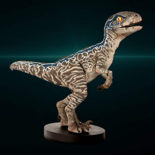 CHRONICLE Jurassic World Raptor Baby Blue 1:1 Scale Life Size Statue Figure NEW - Picture 2 of 5