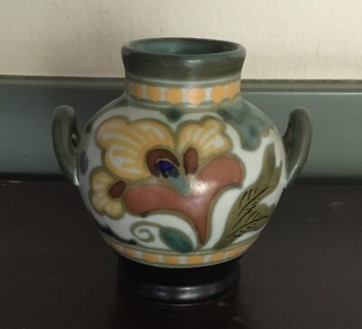 Vintage Small Vase Urn Peggy Royal Pottery Zuid Gouda Holland Foil Label EUC
