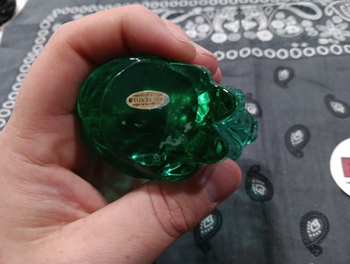 Green Glass Cat Figurine 4 In Vintage MCM Hand Crafted Glass Cat Kitty Statue - Picture 14 of 14