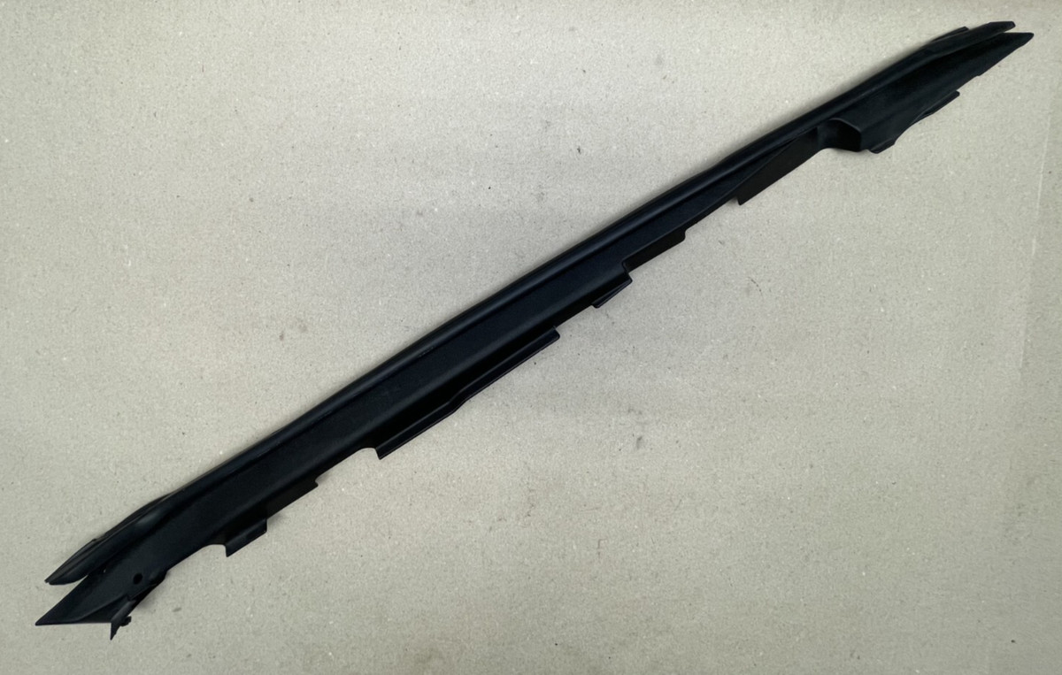 06-15 Lexus IS250 IS350 ISC FRONT LEFT FENDER UPPER FILLER PROTECTOR 53808-53011