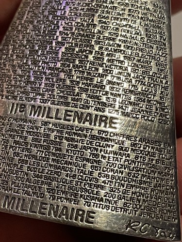 Christofle Welcome to the 3rd Millennium Sculpture / Paperweight, France Pyramid - Picture 5 of 6