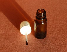 Braunglasflasche leer 10ml  Flasche mit Pinsel  Pinselverschluss