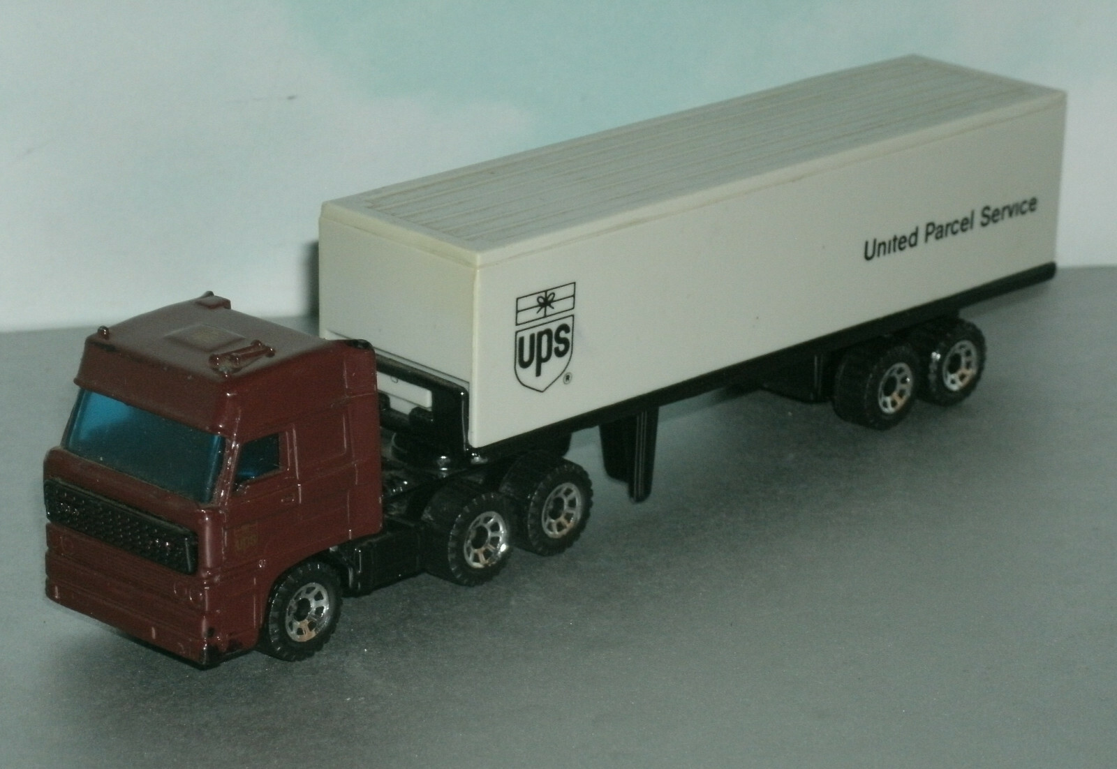 matchbox ups truck