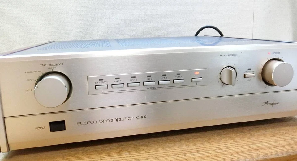 ACCUPHASE C-202 Stereo Preamplifier control amplifier Used Japan #01 - Image 2 of 4