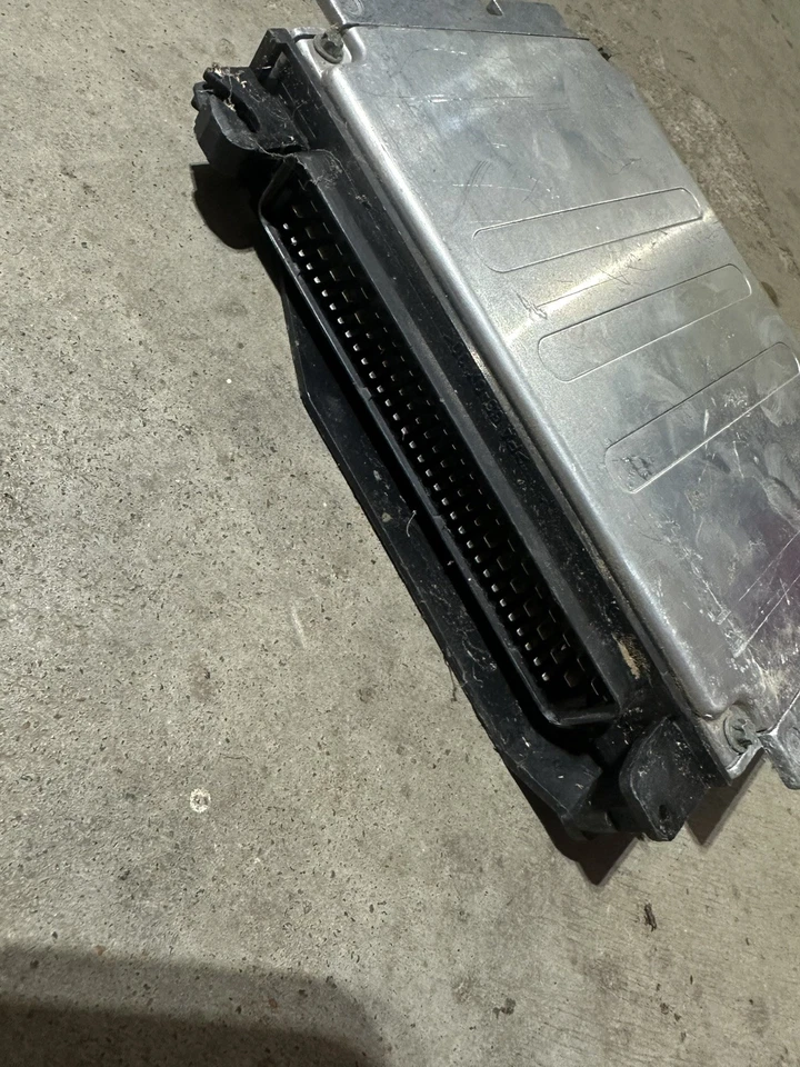 5WK9 035 BMW M3 E36 módulo control motor ordenador 1996-1997 Foto 3 de 4