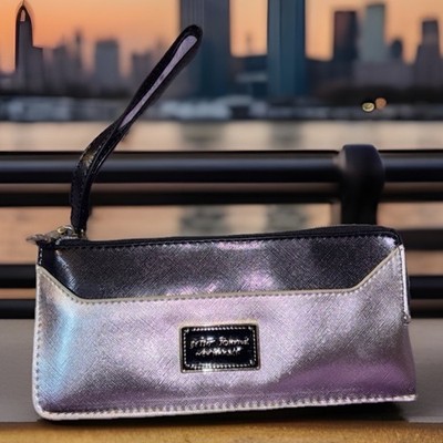 NEW Luv Betsey by Betsey Johnson Metallic wristlet/clutch.