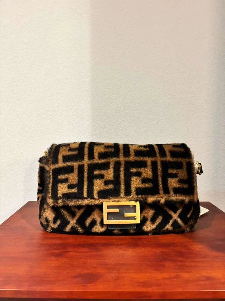 Fendi - Bolso de Hombro Baguette - NUEVO Foto 3 de 4