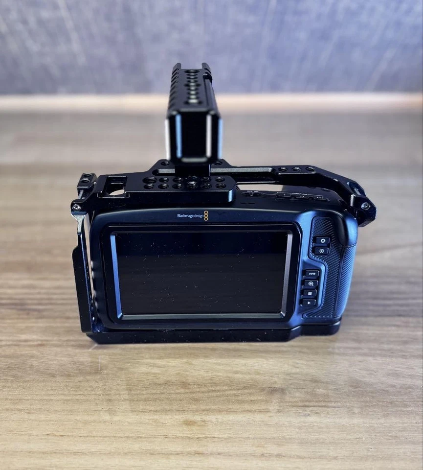 Blackmagic Design Pocket Cinema Camera 6k BMPCC High-end Black with Small Rig - Imagen 3 de 4