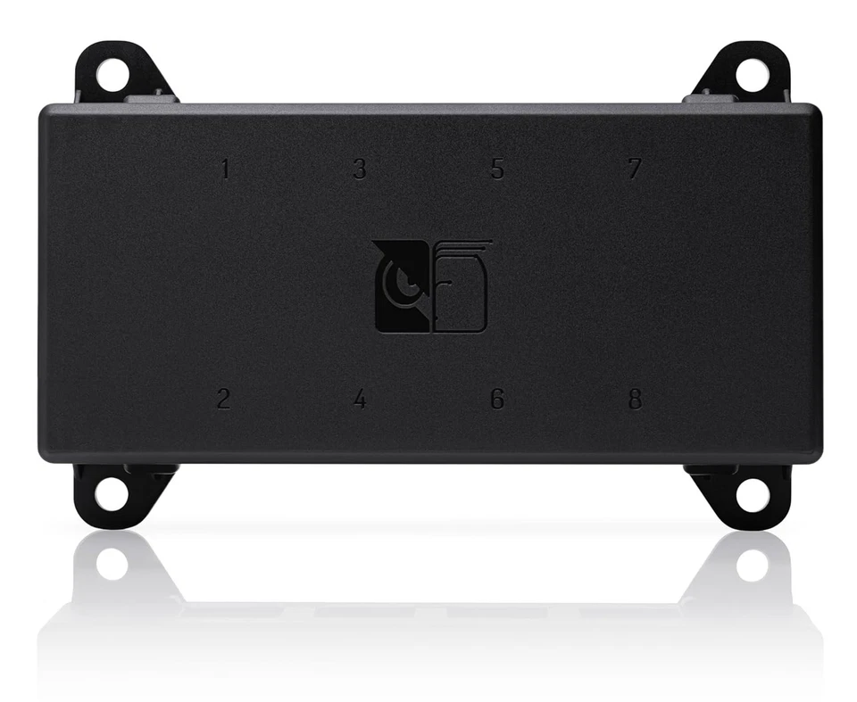 Advanced 8-Way Fan Hub with Power Supply Support for High-Performance Builds - Image 4 of 4