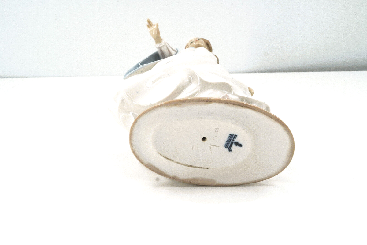Lladro Figurine #4828 Cinderella, Broken Finger | eBay Lladro Figurine #4828 Cinderella, Broken Finger | eBay
