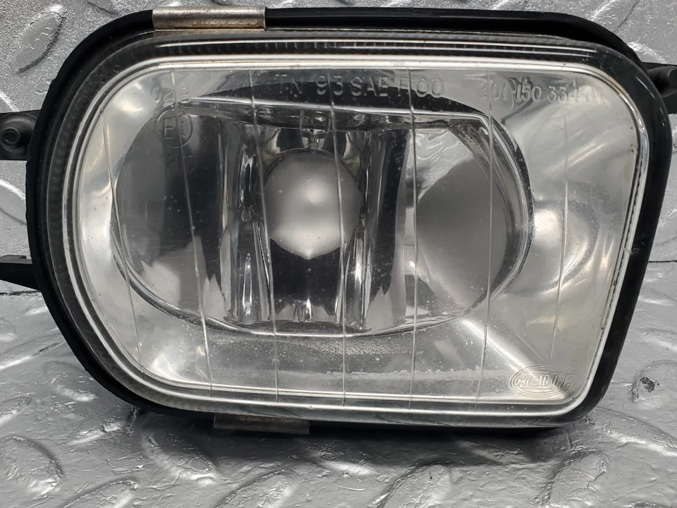 ⚙47705⚙ Mercedes-Benz R230 350SL купе передний правый противотуманный фонарь Hella A2038201256 - Изображение 4 из 4