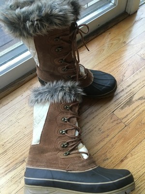 khombu suede sweater accent duck boots