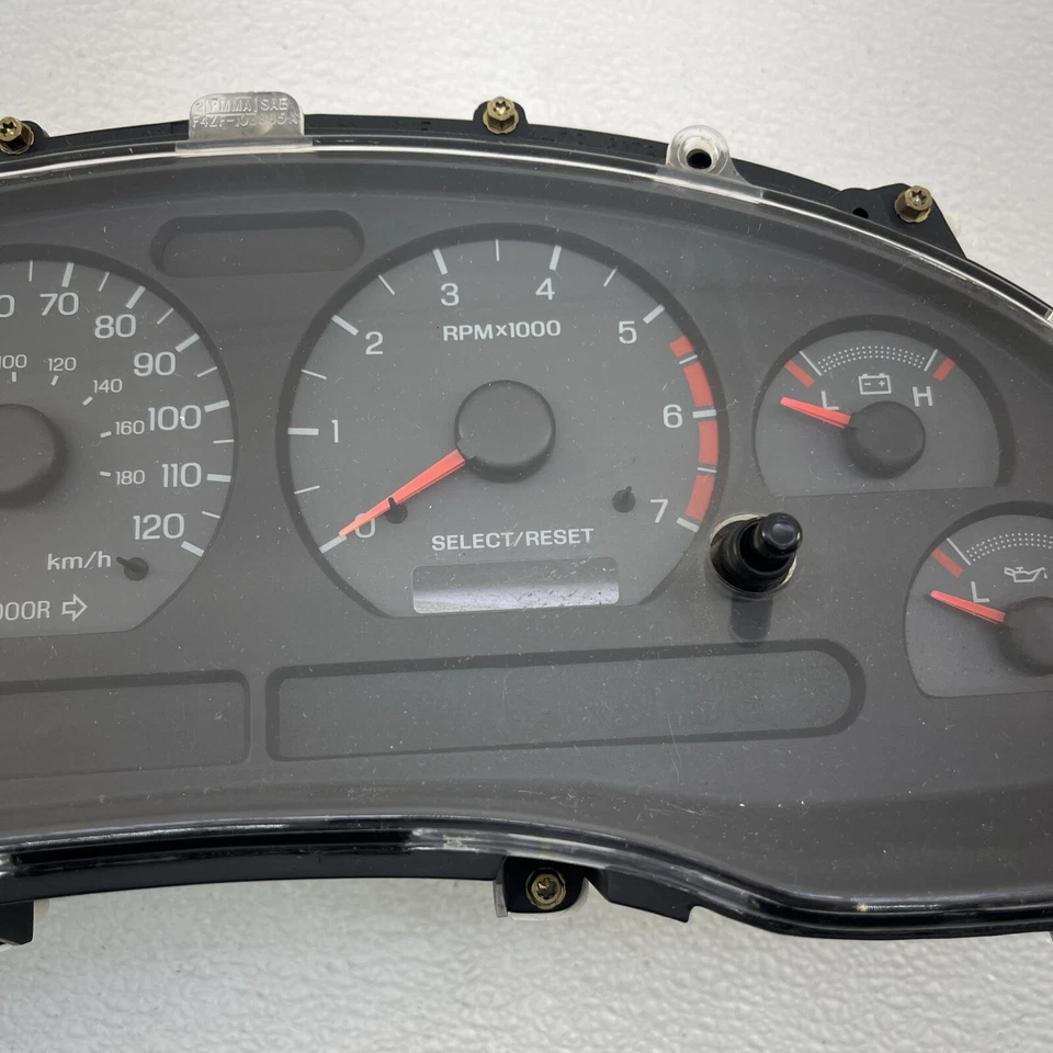 Conjunto de cuadro de instrumentos velocímetro Ford Mustang V6 2001-2000 OEM 120 mph Foto 3 de 4