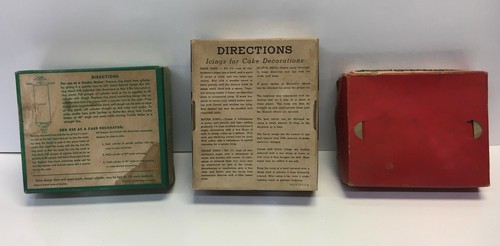 VINTAGE 1950'S LOT TWO CAKE AND ONE CAKE AND COOKIE DECORATOR - Picture 8 of 8