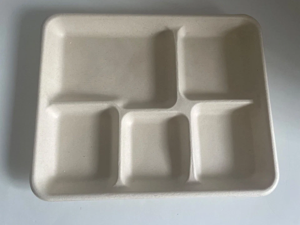 Estuche 400 unidades - Bandeja de almuerzo desechable de 5 compartimentos fibra de 10"x8" calidad resistente Foto 4 de 4