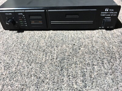 TOA WT-870 DIVERSITY WIRELESS TUNER new open box