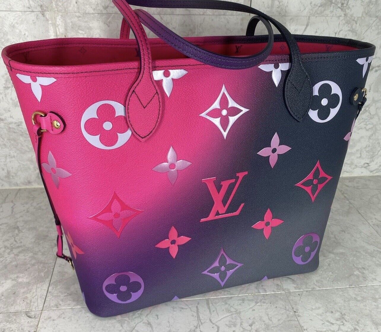 LV neverfull sunrise pastel, Women's Fashion, Bags & Wallets