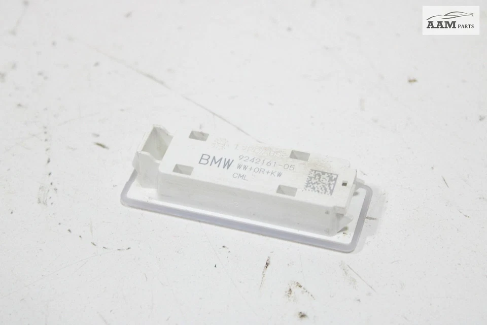 2014-2016 BMW 328I GT F34 FRONT LEFT DRIVER UNDER DASH FOOTWELL LED LIGHT OEM - Изображение 3 из 4