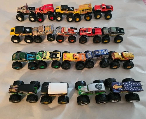 HOT WHEELS 19 VINTAGE MONSTER JAM TRUCKS LOT OF 19 LOOSE TRUCKS