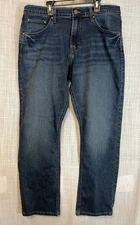 Euc Men’s Wrangler Athletic Fit Cut Jeans Size 34/30