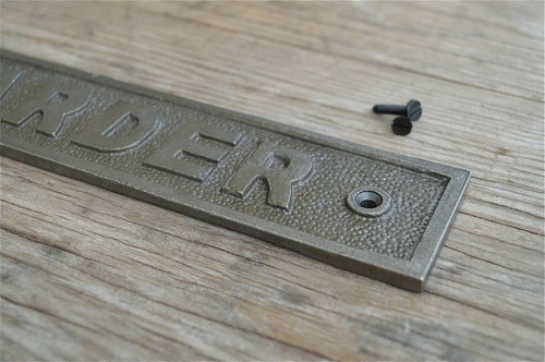 LARGE VINTAGE STYLE CAST IRON LARDER SIGN DOOR PLAQUE WALL SIGN LP1 - Zdjęcie 2 z 4