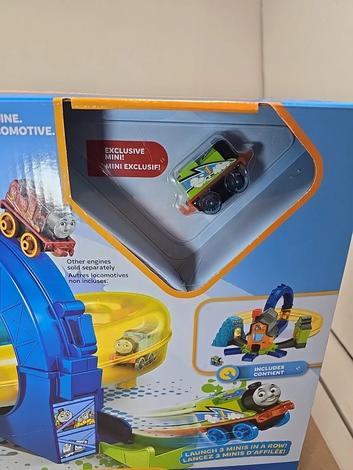 Thomas and Friends Minis Boost 'N Blast Stunt Set w Exclusive Mini New Sealed - Image 3 of 4