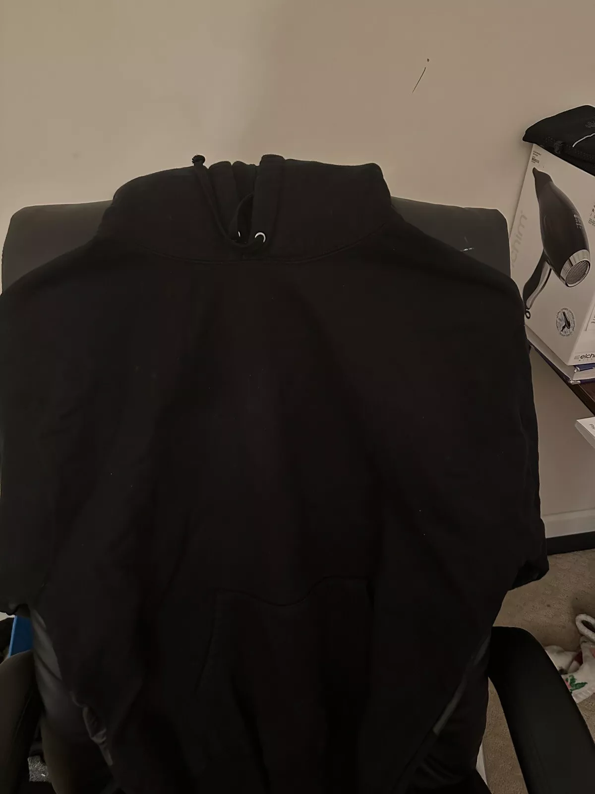 Sweat à capuche Supreme Big Logo noir   taille L jamais porté