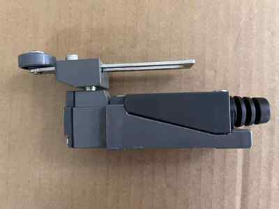 For CHINT YBLX-ME-8108 AC380V DC250V Rocker Limit Switch Travel