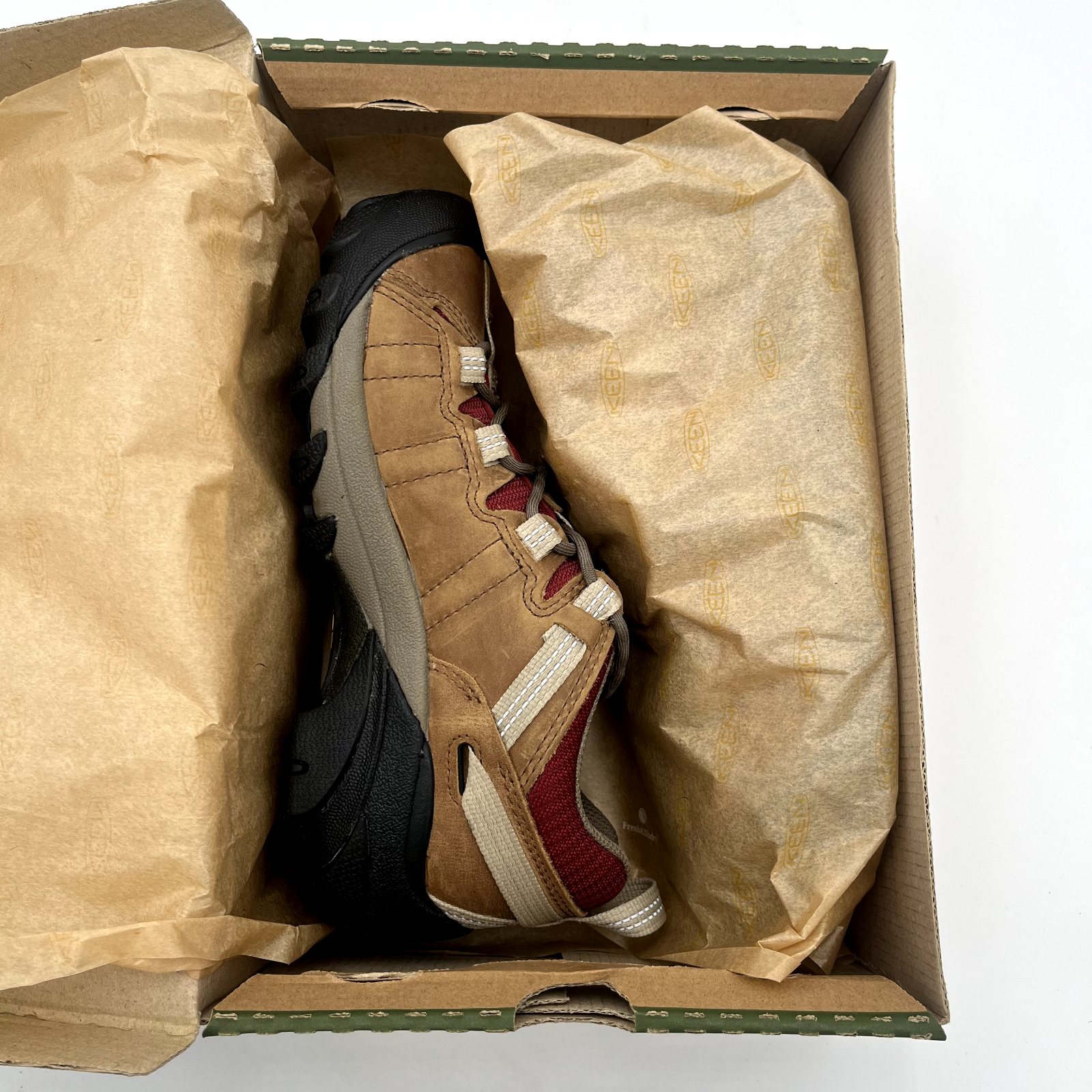 KEEN DONNA TARGHEE II IMPERMEABILE CON SAFARI MAERLOT PREZZO AL PUBBLICO CONSIGLIATO $ 145