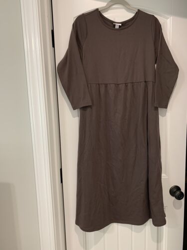 Isabel Maternity Dress Women's Medium 3/4 Sleeve Stretch Knit Brown Warm Cozy