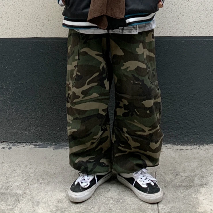 Aggregate more than 158 dark green camo cargo pants best in.eteachers