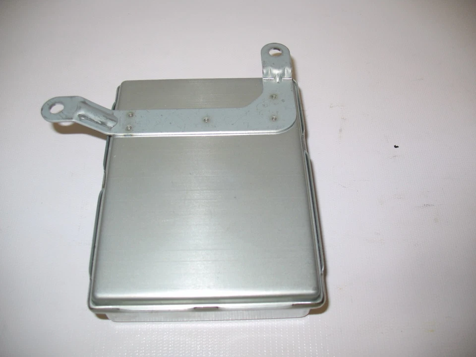 New OEM 1992-1997 Isuzu Rodeo Cruise Control Computer Module Controller - Image 3 of 4