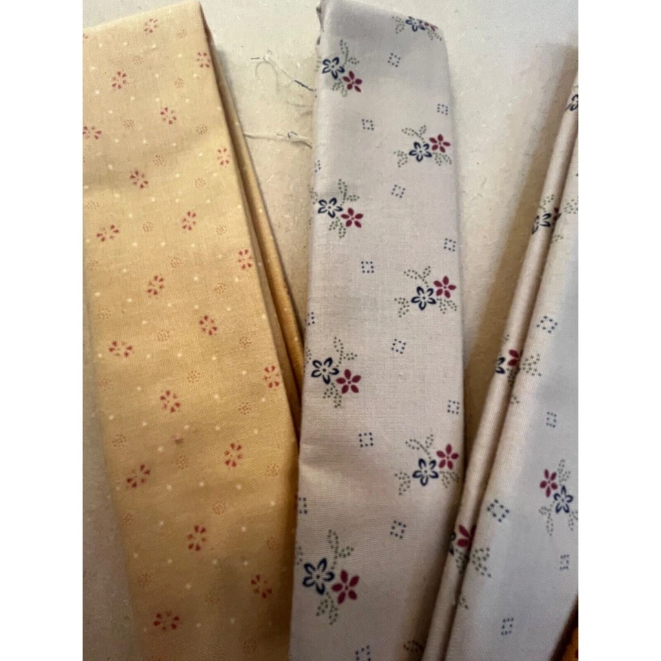 Cuarto Graso de Varios Diseñadores Crema, Amarillo y Marrón--6 Piezas Tela Moda Foto 2 de 4