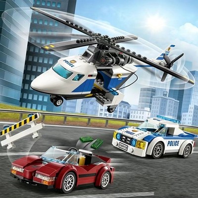 318pcs High-speed Chase Building Blocks MOC 60138 Brick Model Toy
