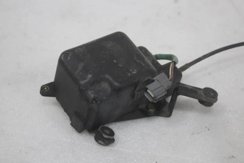 Actuador de control de crucero Acura Integra 1994 1995 1996 1997 Foto 3 de 4