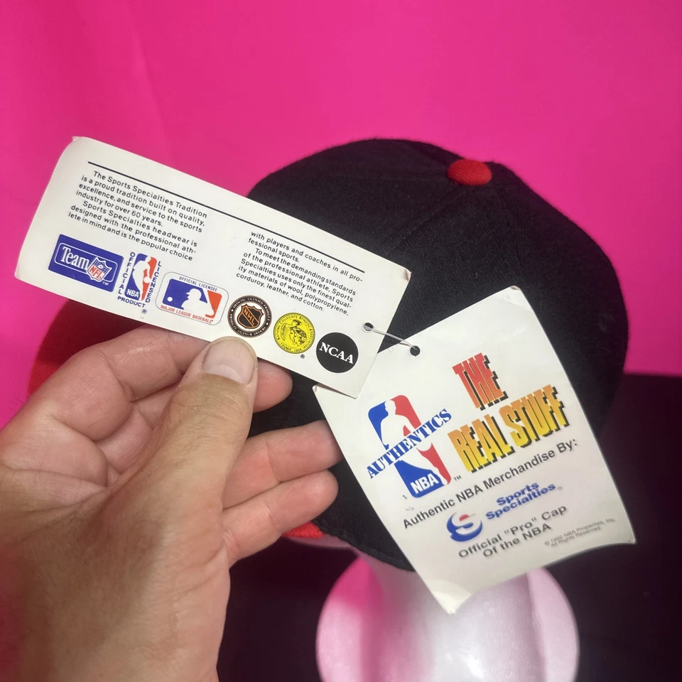 Винтажная бейсболка Chicago Bulls, Sports Specialties 1980-е NBA, размер 6 7/8 NBA  - Изображение 3 из 4
