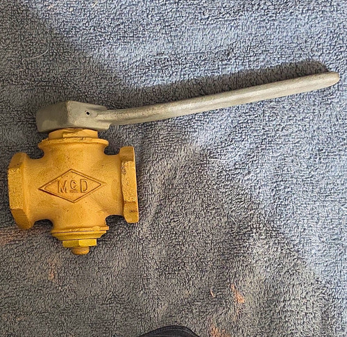 McDonald 1.5 in Brass Gate Valve Class 125 Manual Non-Rising Stem Water 125 PSI