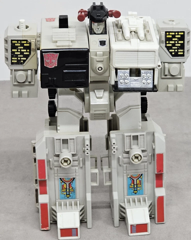 Hasbro Transformers G1 Autobot Metroplex 1985 - Imagen 2 de 4