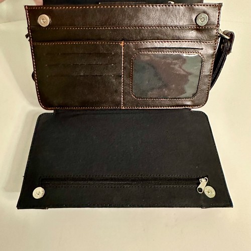 HUGO BOSS Small Brown Leather Messenger/Work/Purse Bag Unisex 10x6.5x4 With Key - Picture 10 of 14