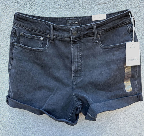 Free Assembly Damenshorts mittelhoch gerollt Bündchen Denim schwarz Größe 14