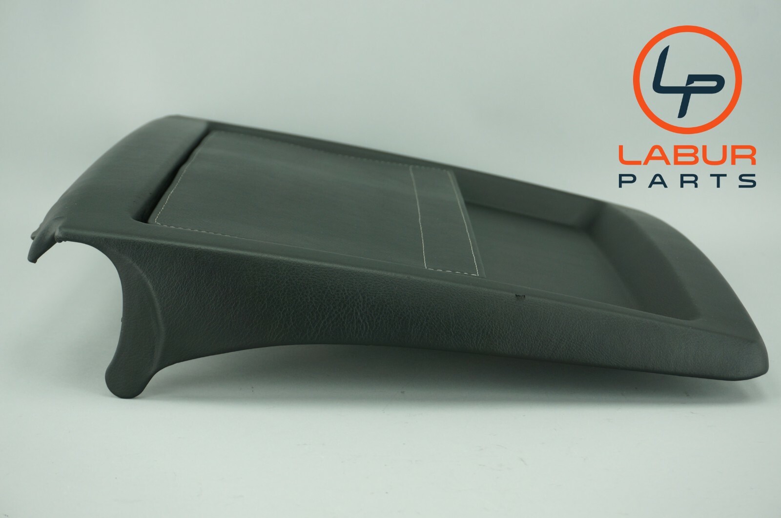 M139 03-08 Maserati Quattroporte Front Left or Right Seat Back Panel Cover S772