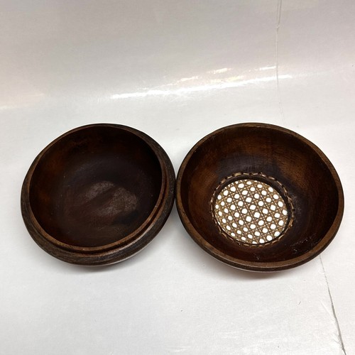 Woven Rattan Wood Nesting Trinket Boxes Style Parlane With 4 Round Containers - Picture 6 of 17
