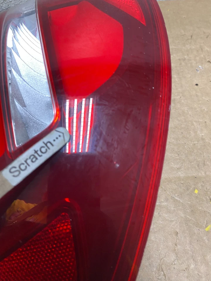 Luz trasera izquierda conductor Mercedes-Benz W246 Clase B 2012-2015 OEM O5893 DG Foto 4 de 4