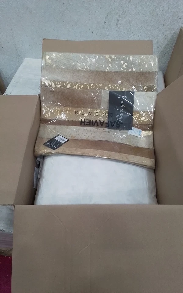 Safavieh PEYTON PILLOW, Reduced Price 2172735002 DEC202B-1818-SET2 - Image 3 of 4