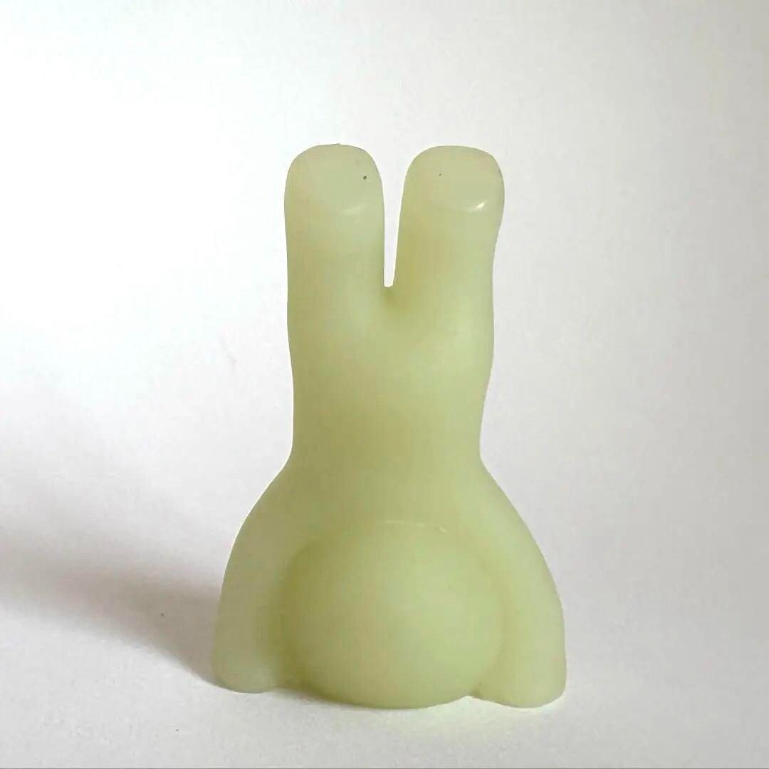 Smiski Series 3 Handstand Glow in the Dark Figure Dreams Japan