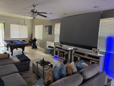 Extremely comfortable Sofa - Sectional